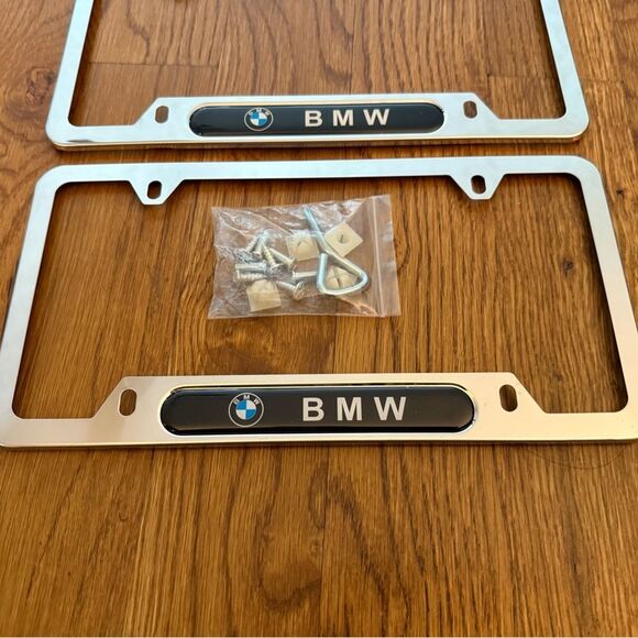 BMW License Plate Frame In Silver Set of 2 NWT - Picture 2 of 6